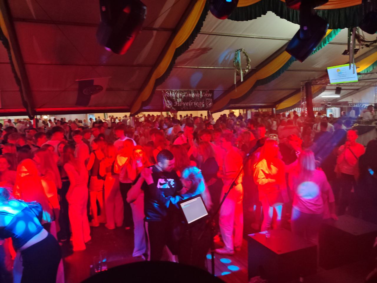 Schützenfest Hövelhof - Party-People