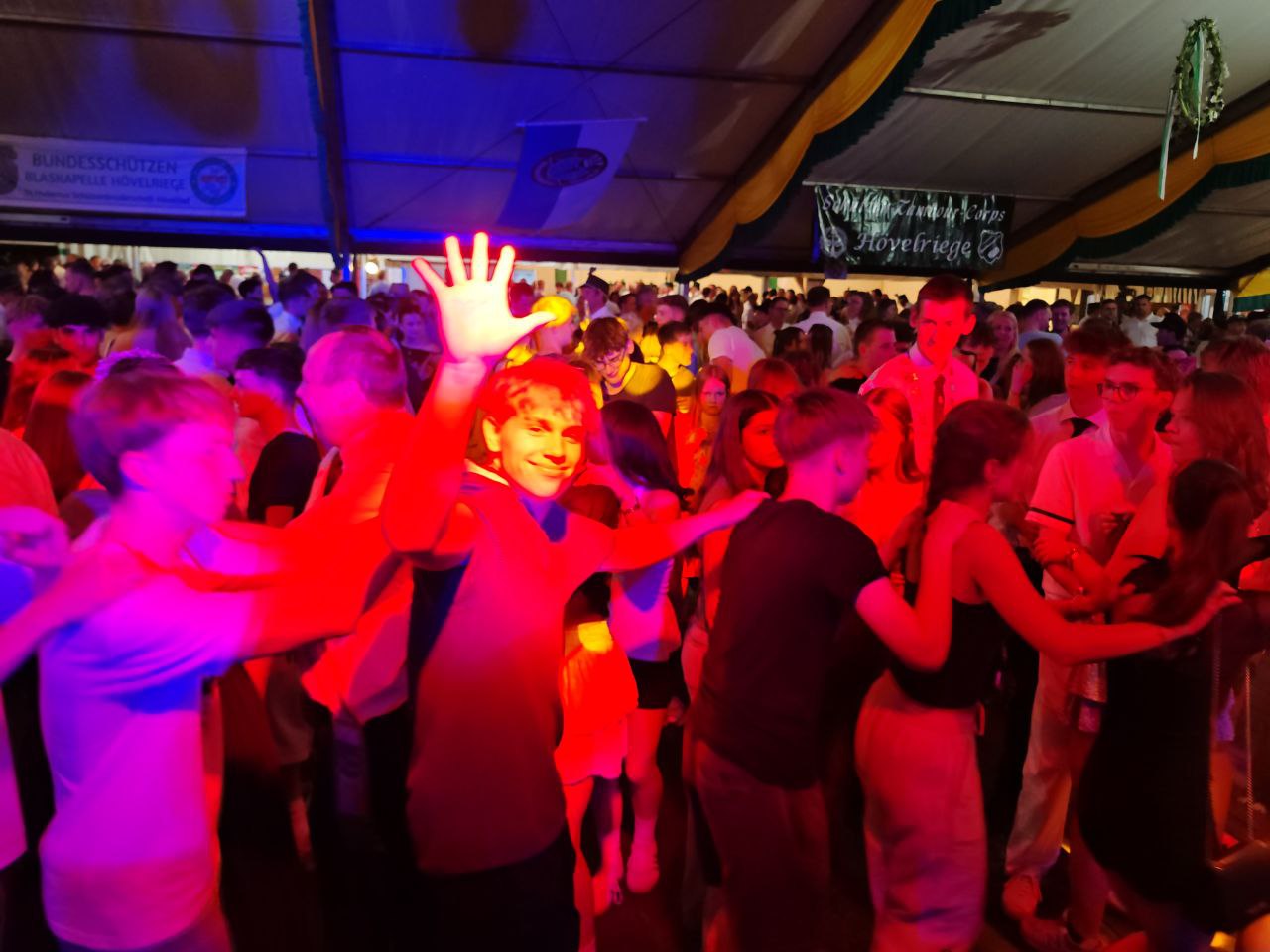 Der Zug hat keine Bremsen - auch nicht in Hövelhof